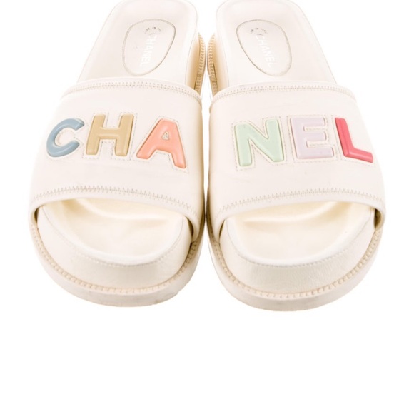 Chanel slides - Picture 3 of 3